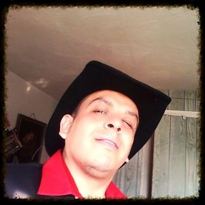 Meet your Posher, Ernesto